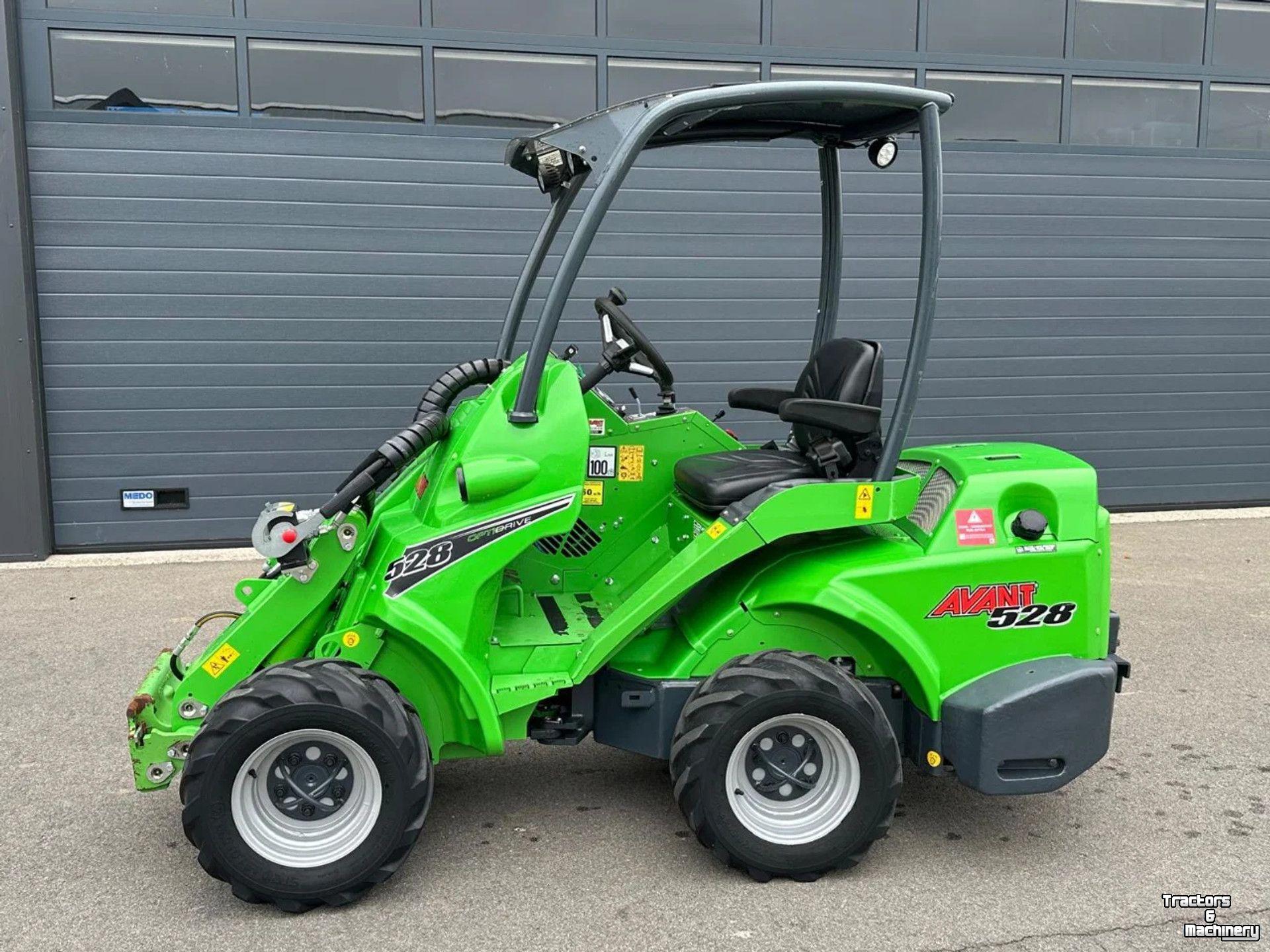 Radlader Avant 528 mini-shovel