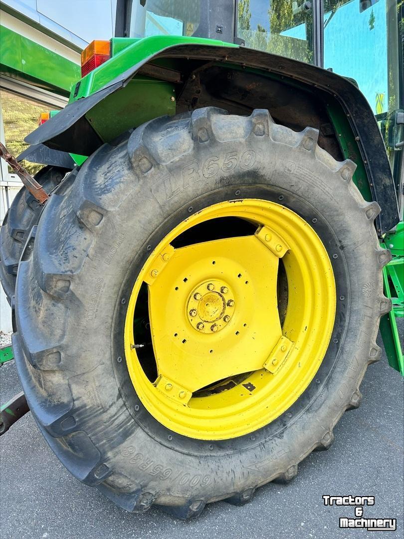 Schlepper / Traktor John Deere 6610