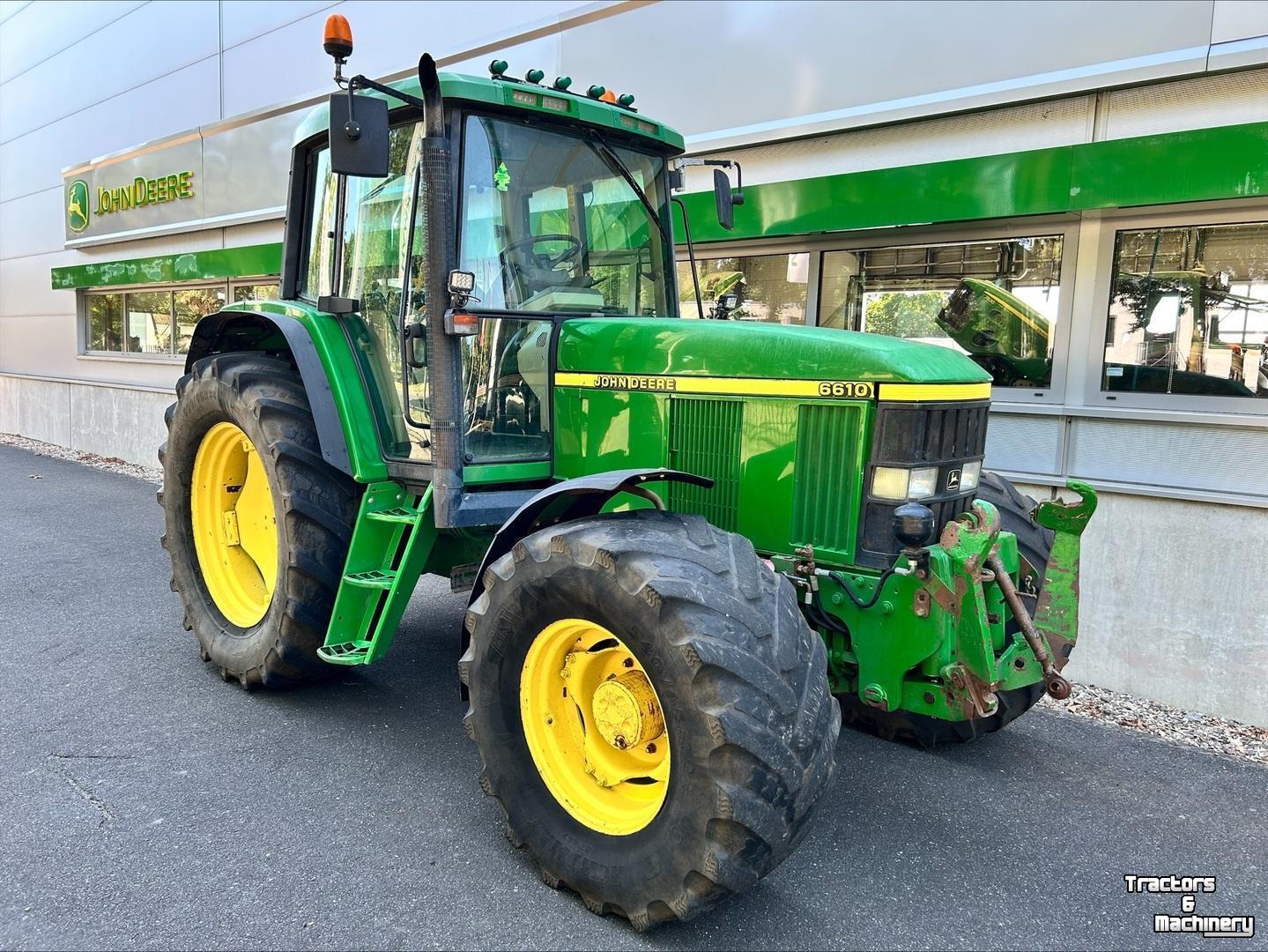 Schlepper / Traktor John Deere 6610