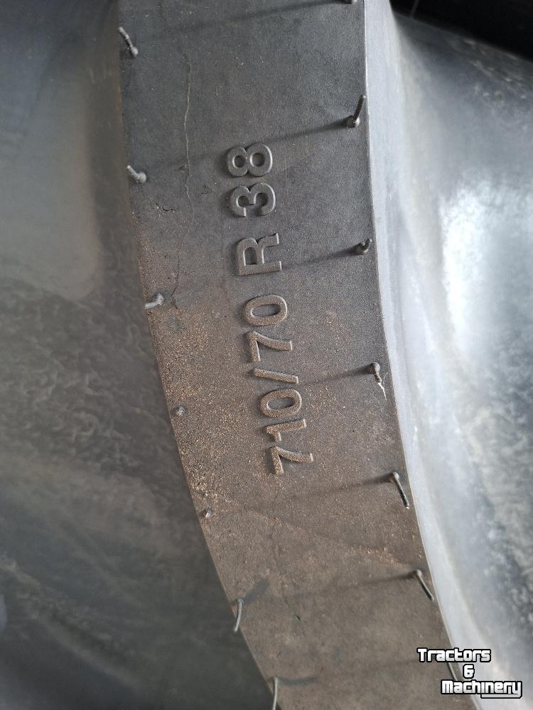 Räder, Reifen, Felgen & Distanzringe Vredestein 710/70R38