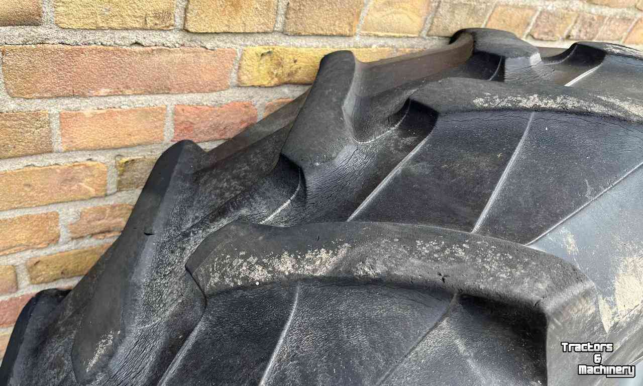 Räder, Reifen, Felgen & Distanzringe Trelleborg 380/85R28 30% TM 600