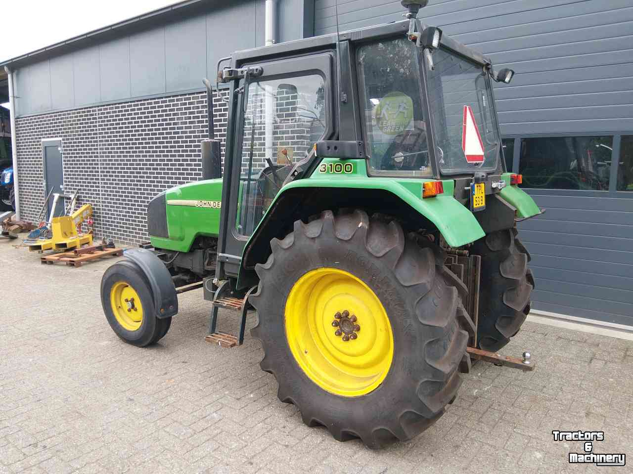 Schlepper / Traktor John Deere 3100