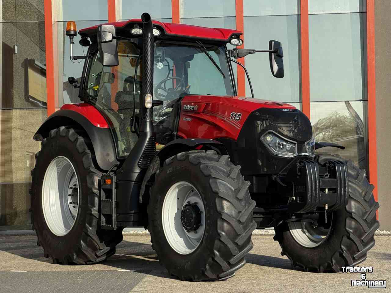 Schlepper / Traktor Case-IH Maxxum 115 Active 8  vol geveerd 40km