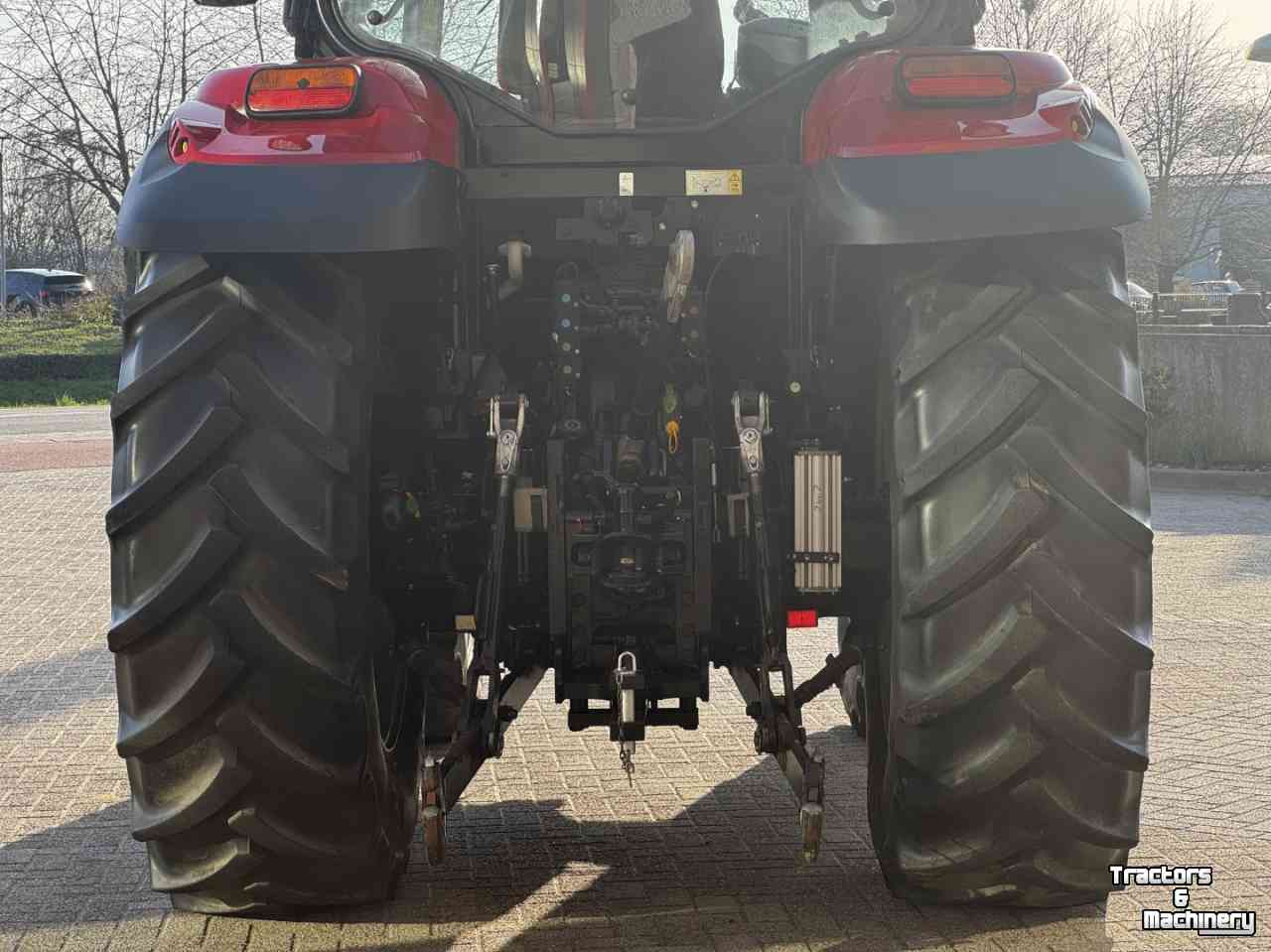 Schlepper / Traktor Case-IH Maxxum 115 Active 8  vol geveerd 40km