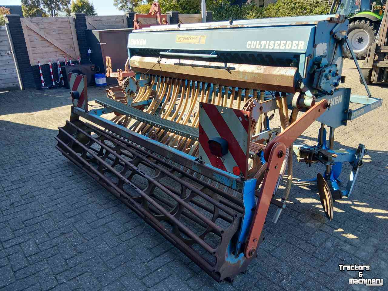 Grubber Lemken Smaragd met Zaaibak