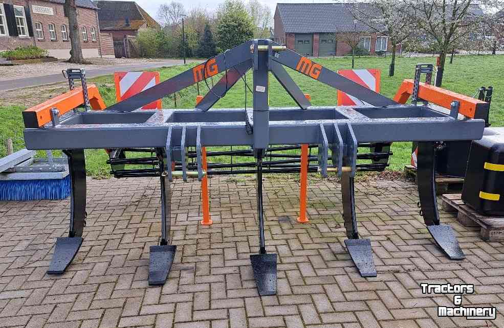 Tiefenlockerer Mandam MG 5 3000