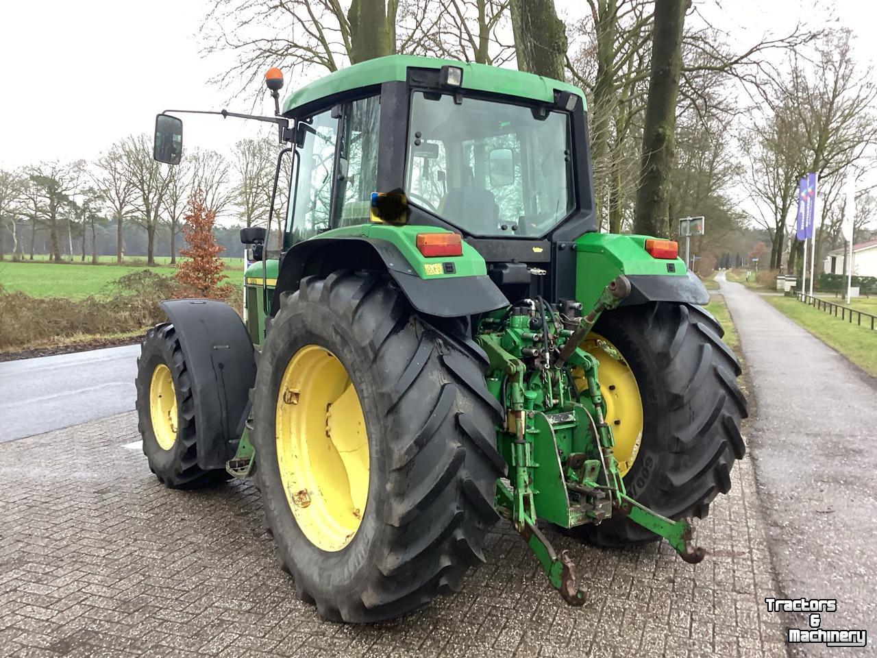 Schlepper / Traktor John Deere 6510