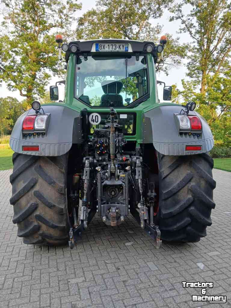Schlepper / Traktor Fendt 822 scr
