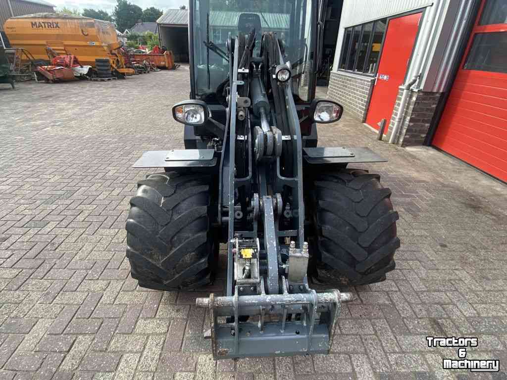 Radlader Giant V5003HD