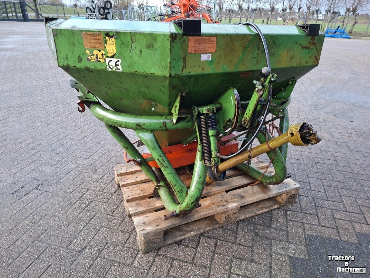 Düngerstreuer Amazone ZAF1004R