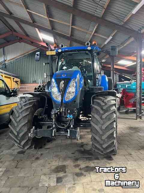 Schlepper / Traktoren New Holland T7.200 AC