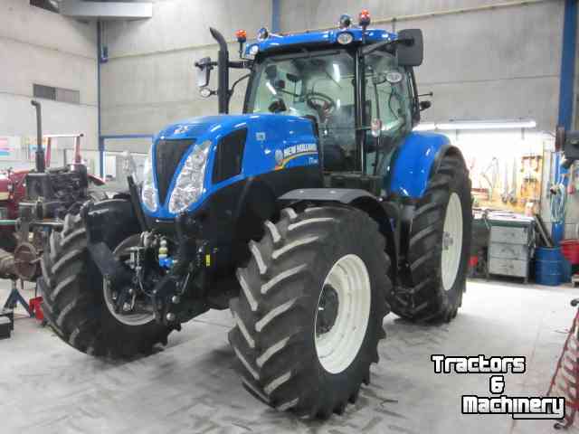 Schlepper / Traktoren New Holland T7.200 AC