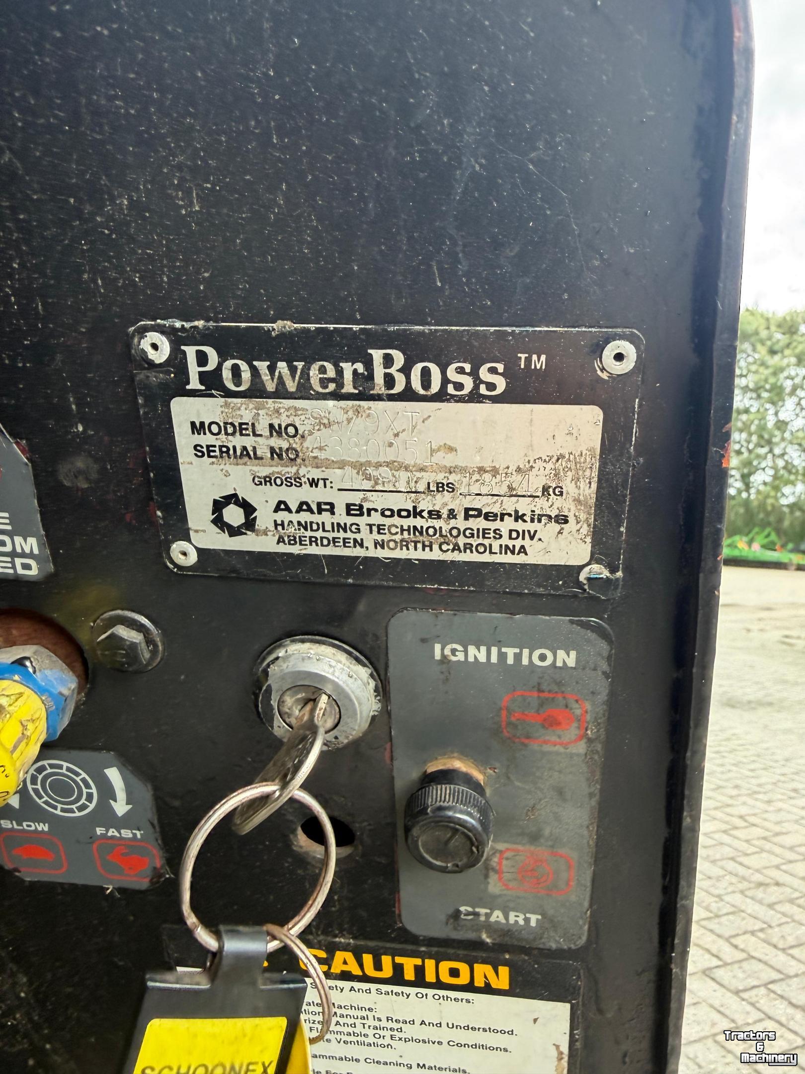 Kehrmaschine  Powerboss SW9XT