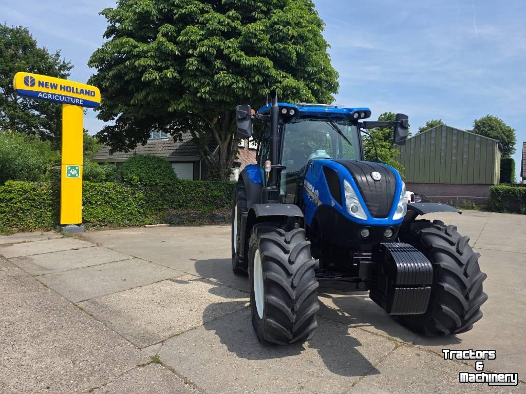 Schlepper / Traktor New Holland T 7.165 S