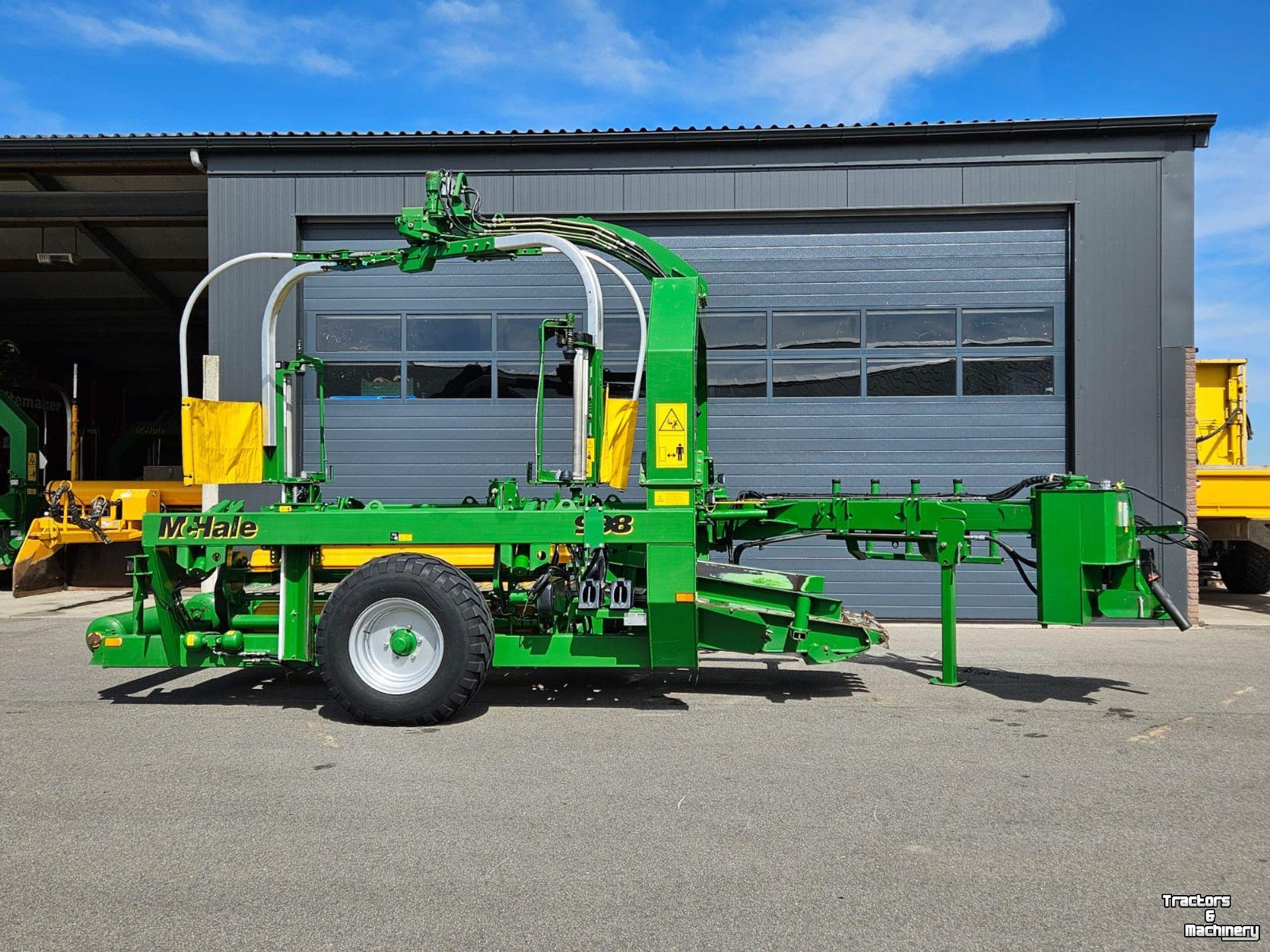 Ballenwickelmaschine McHale 998 vierkantebalenwikkelaar