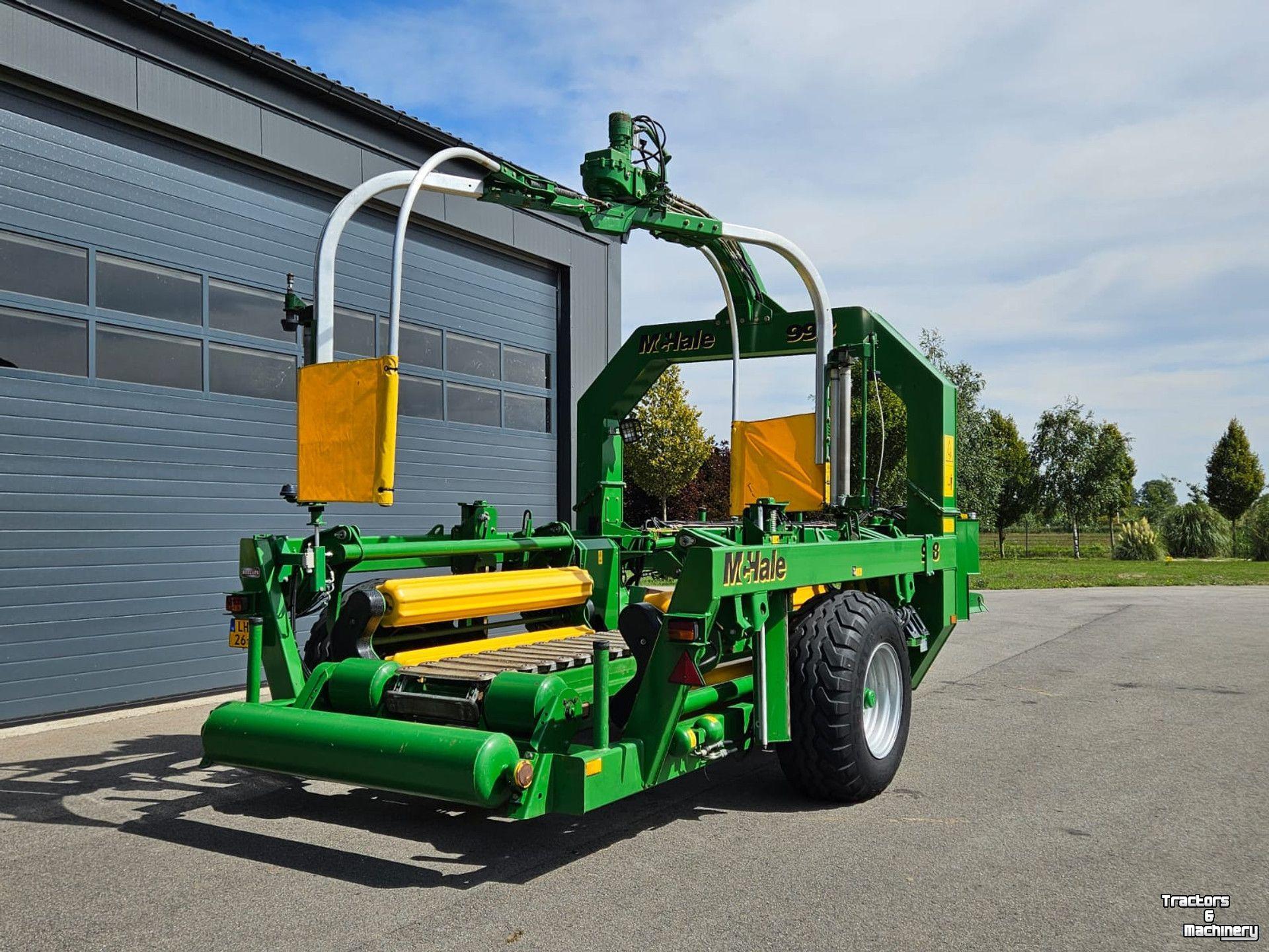 Ballenwickelmaschine McHale 998 vierkantebalenwikkelaar