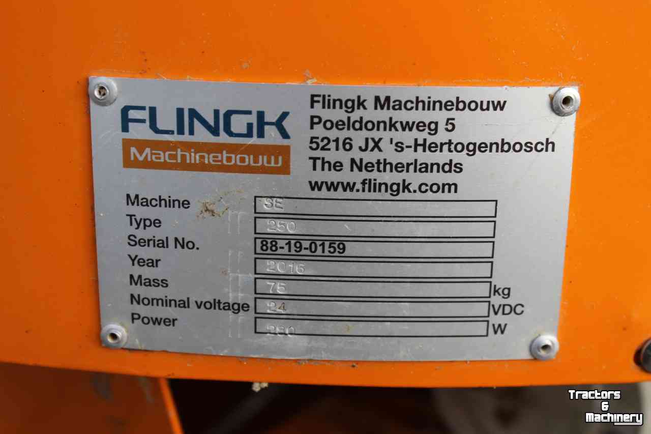 Sägemehl Streuer für Liegeboxen Flingk SE250 elektrische zaagselstrooier boxenstrooier instrooimachine
