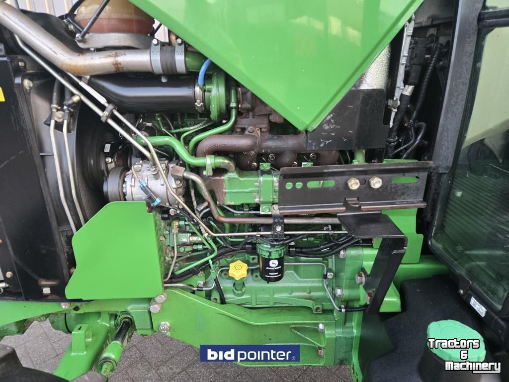 Schlepper / Traktor John Deere 5100M