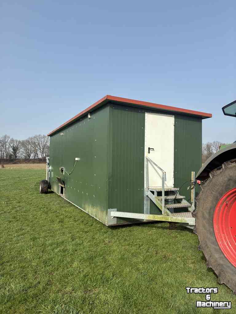 Sonstiges Maschinen und Zubehör für Werkstatt und Hof  Hühnermobil mit Vollausstattung, mobiler Hühnerstall, Mobilstall