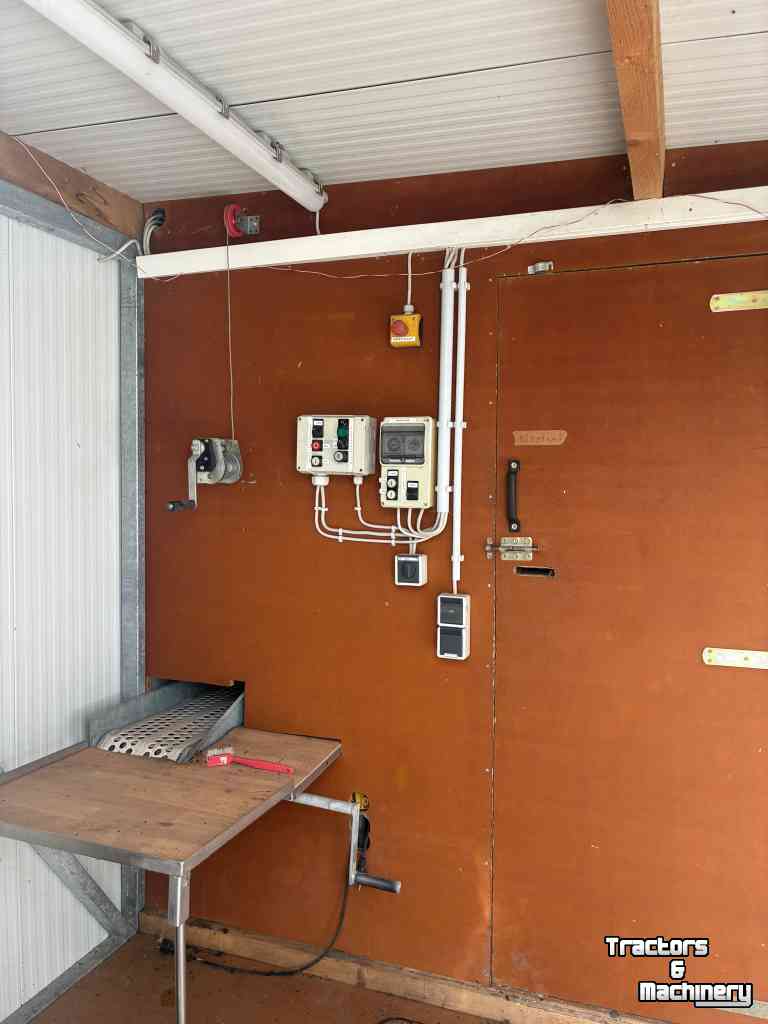 Sonstiges Maschinen und Zubehör für Werkstatt und Hof  Hühnermobil mit Vollausstattung, mobiler Hühnerstall, Mobilstall