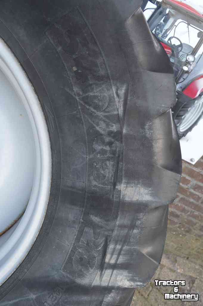Räder, Reifen, Felgen & Distanzringe Michelin 540/65r28