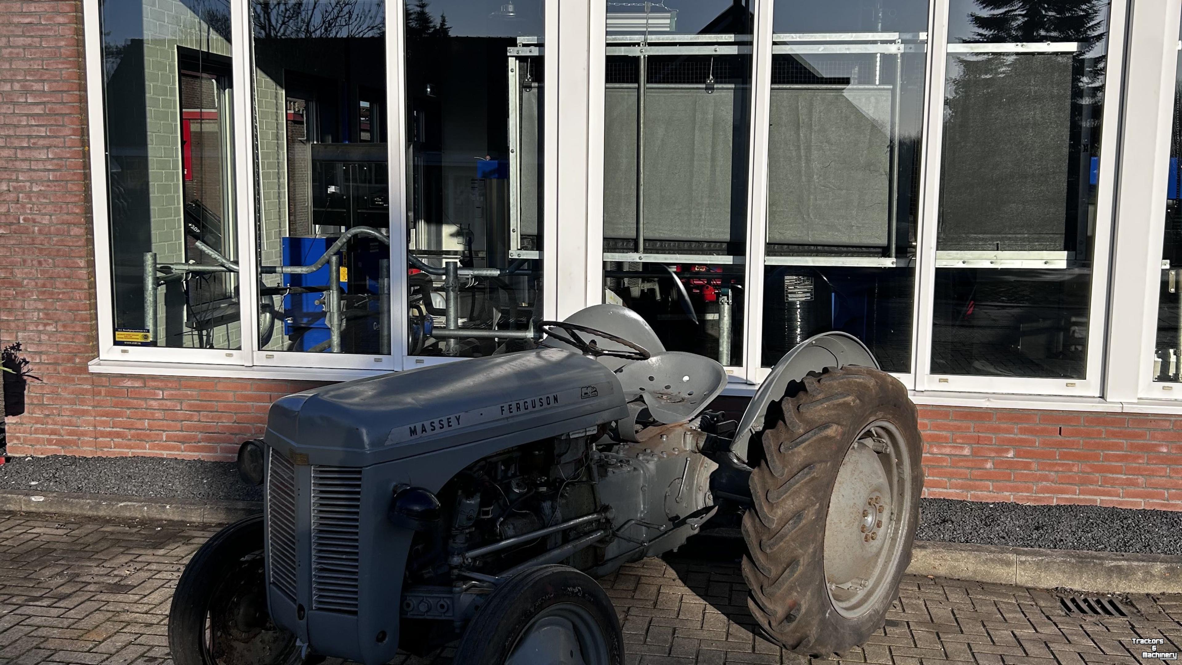 Schlepper / Traktor Massey Ferguson TEF