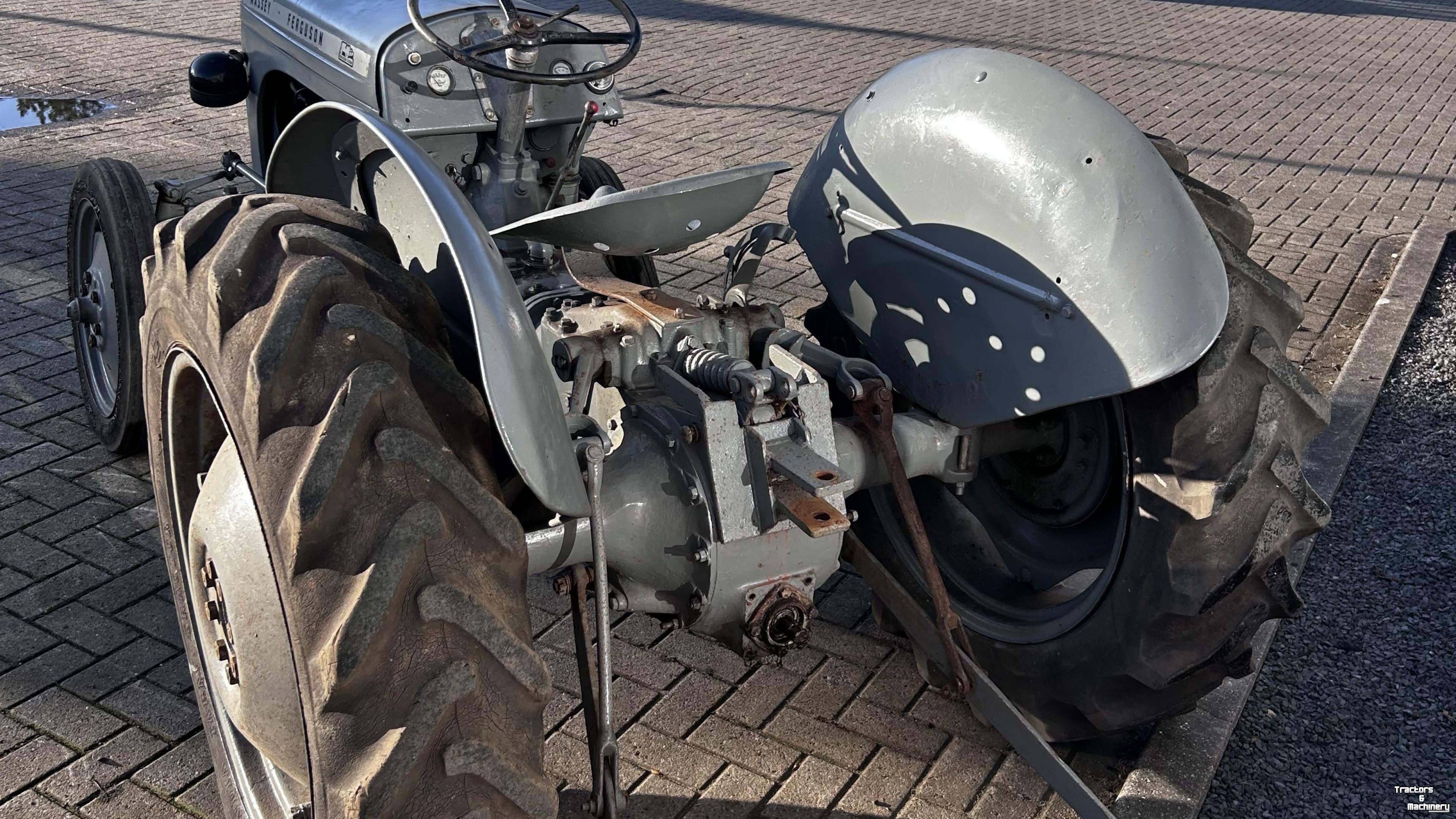 Schlepper / Traktor Massey Ferguson TEF