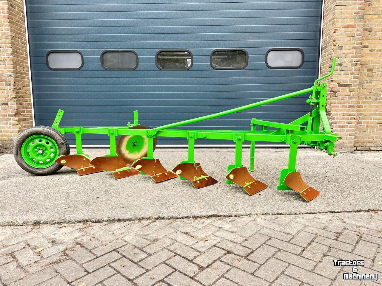 Pflüge  Stoppelploeg 6 schaar