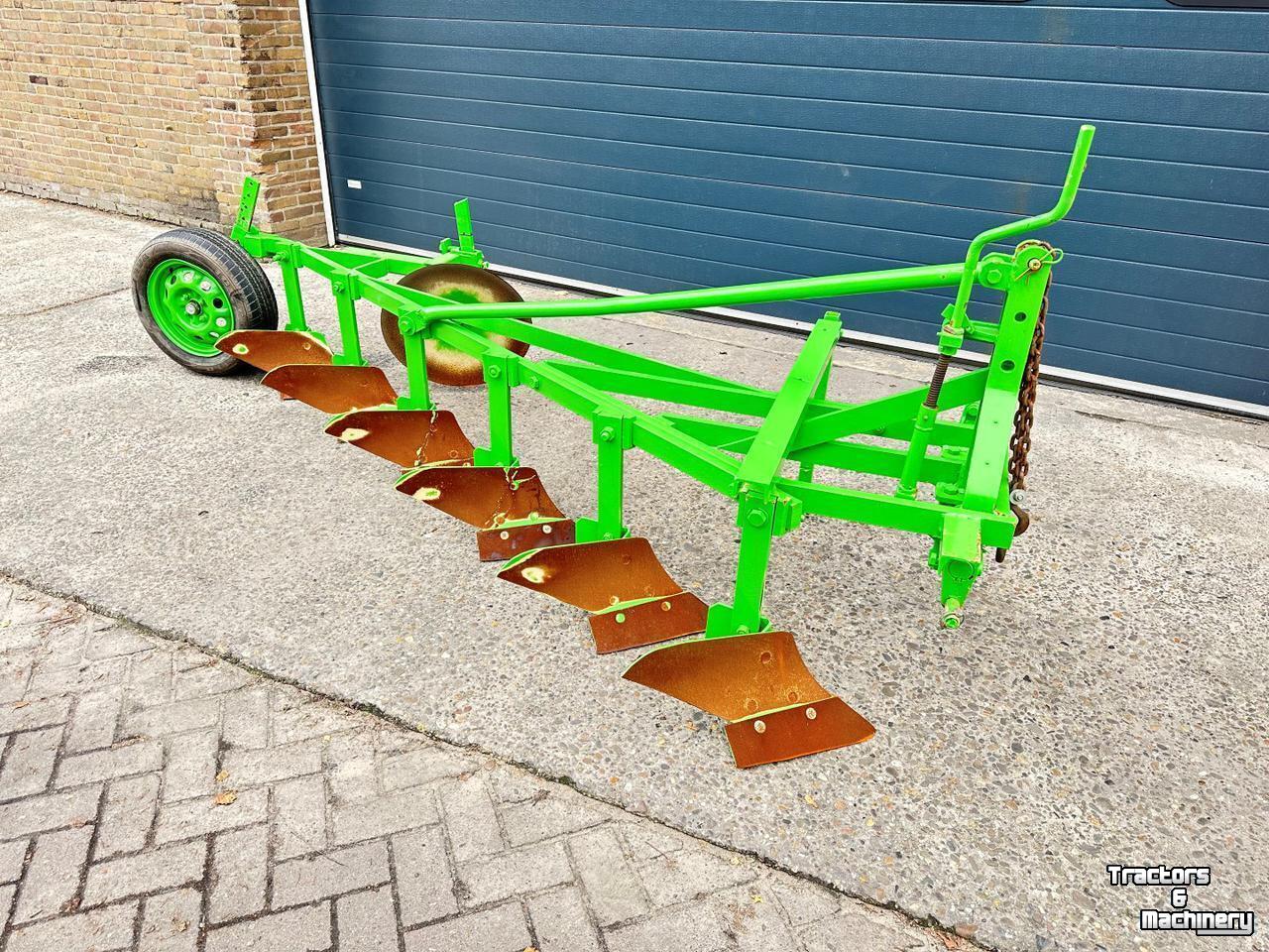 Pflüge  Stoppelploeg 6 schaar