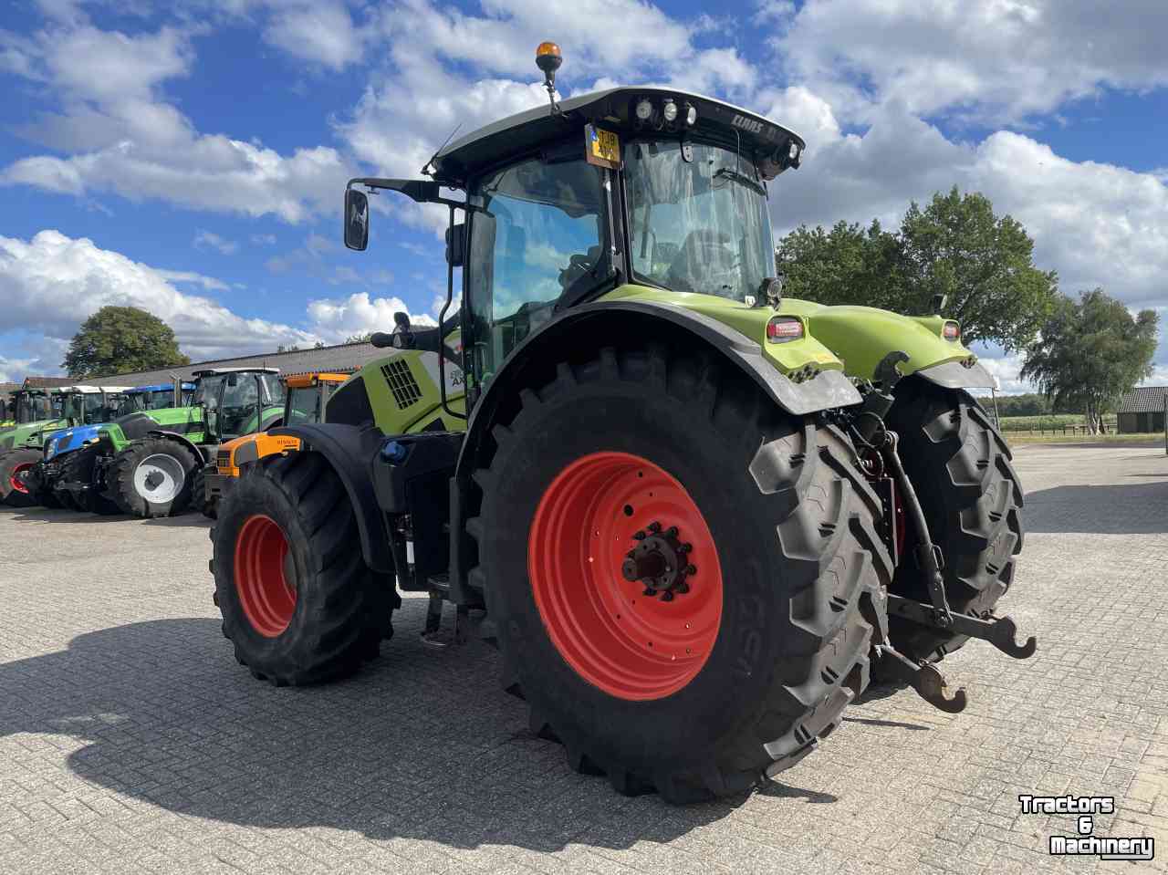 Schlepper / Traktor Claas Axion 810 C-Matic Cebis (nieuw model, jaar 2015)