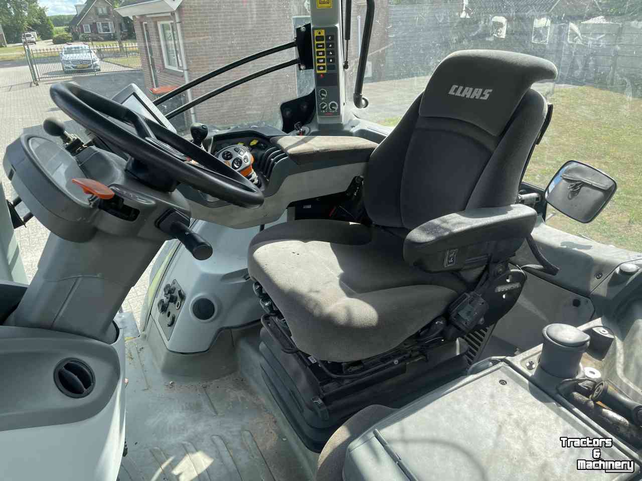 Schlepper / Traktor Claas Axion 810 C-Matic Cebis (nieuw model, jaar 2015)