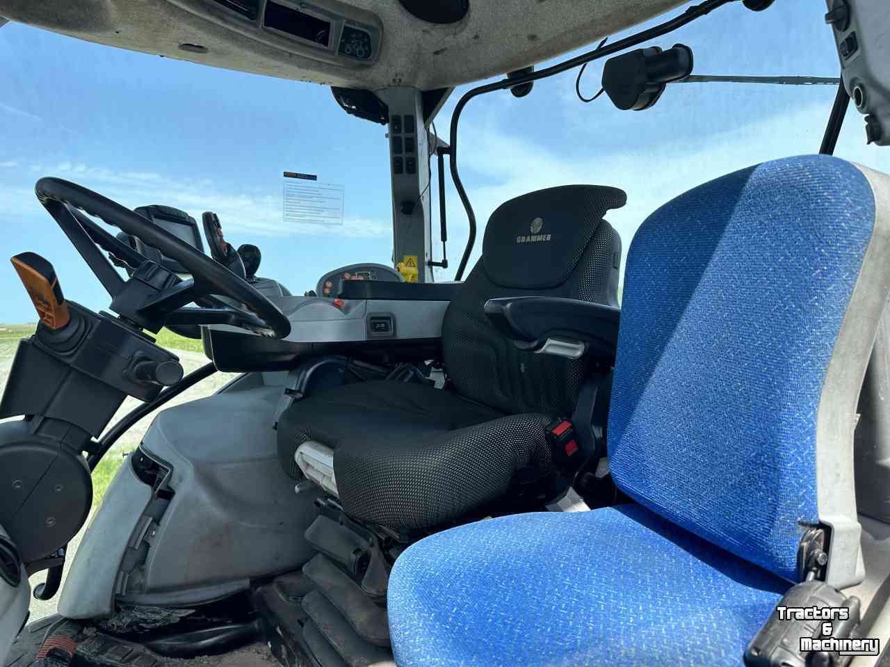 Schlepper / Traktor New Holland T7.210