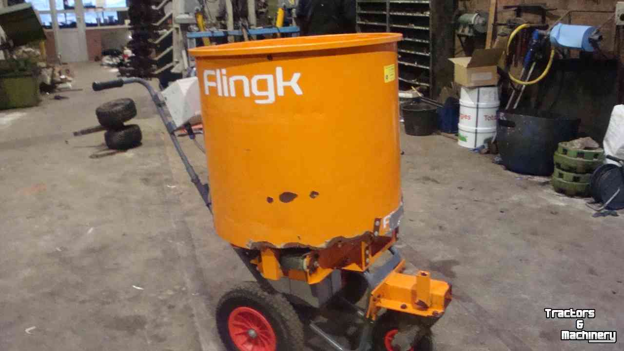 Sägemehl Streuer für Liegeboxen Flingk SE 250