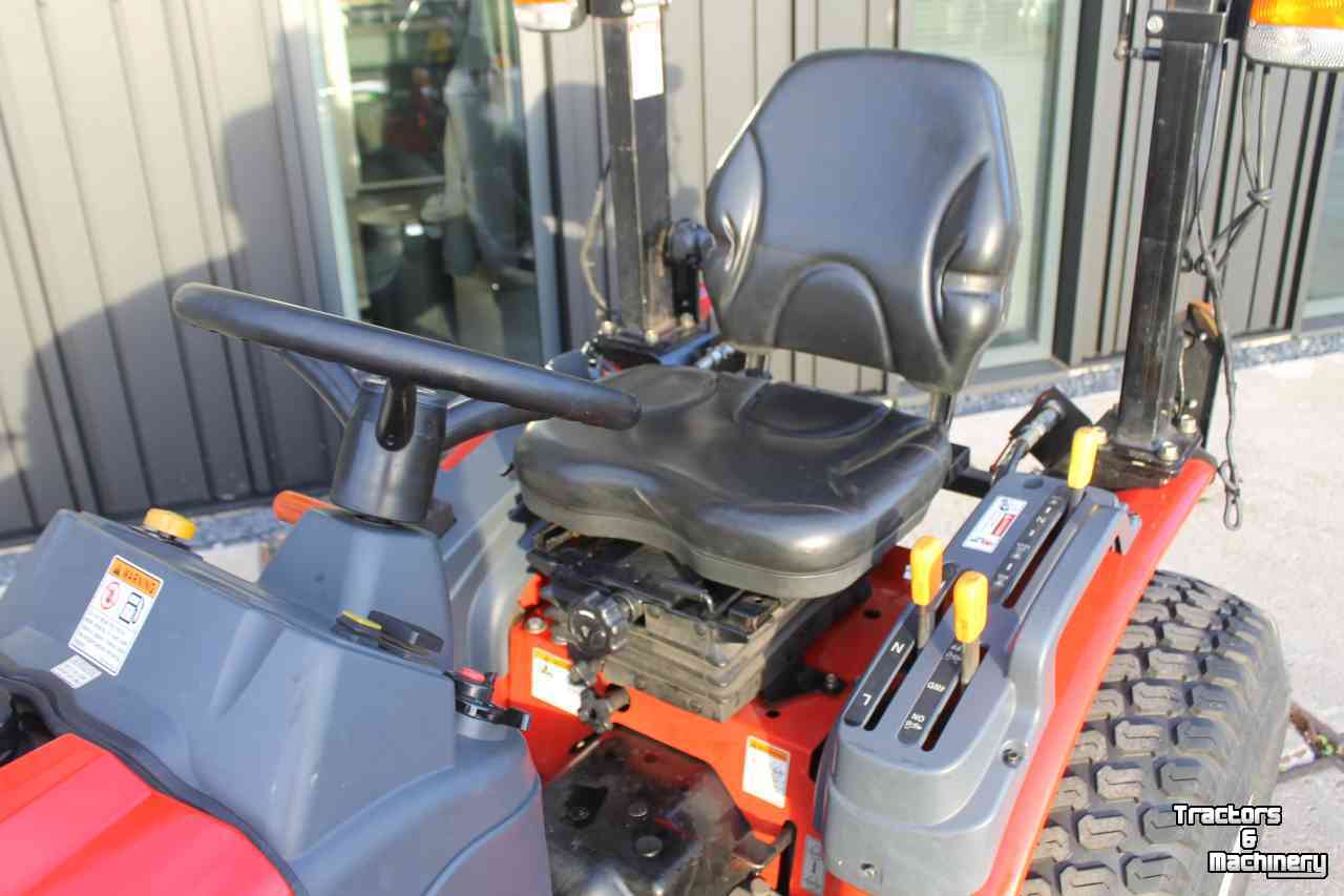 Gartentraktoren Branson 2505H hydrostaat compacttrekker tuinbouwtractor gazonbanden