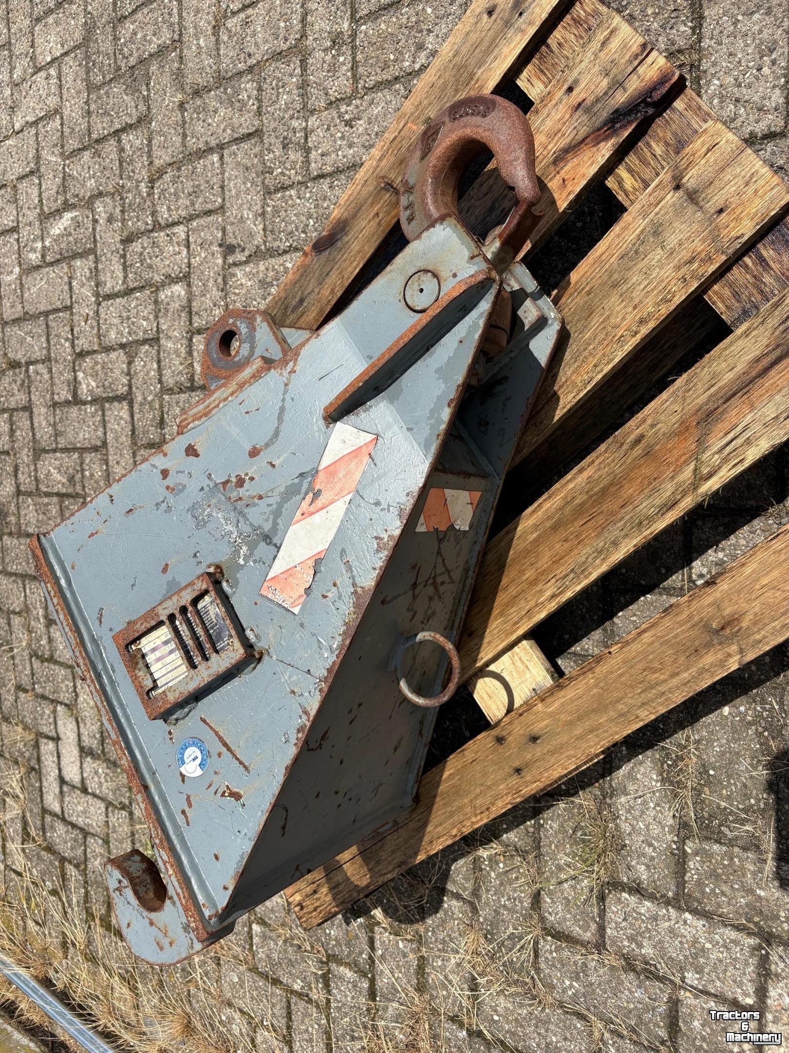 Hubarme Merlo hijshaak 4500 kg ZM2