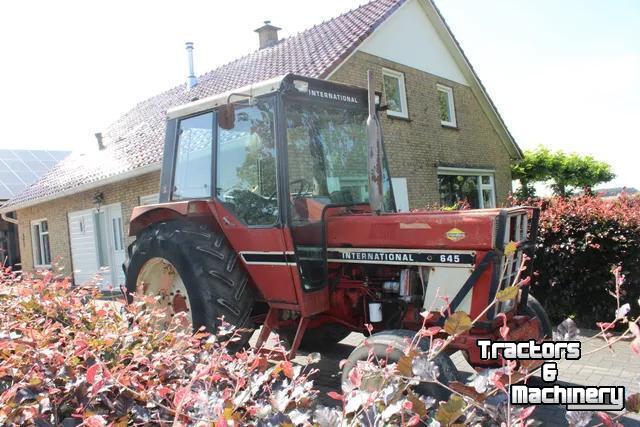 Schlepper / Traktor Case IH 645