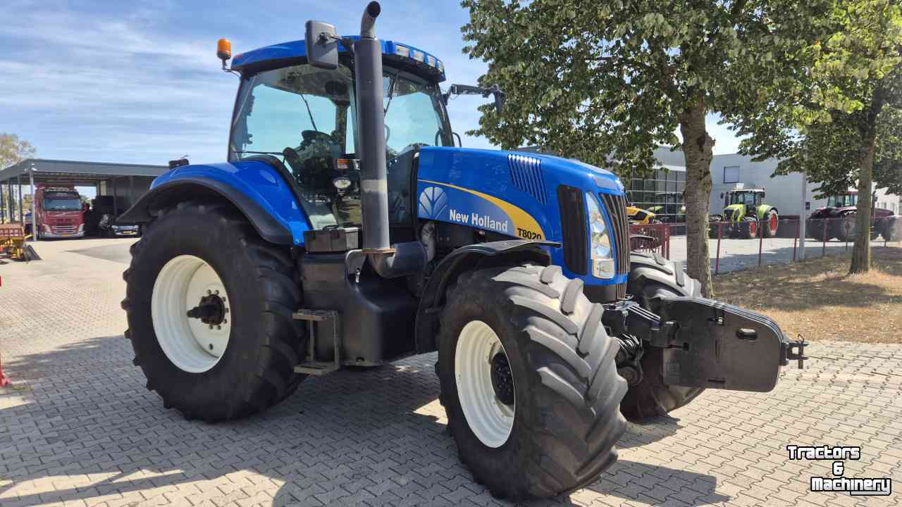 Schlepper / Traktor New Holland T8020 FP 40 Kmh. Lucht, geveerde vooras