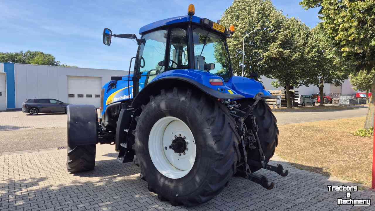 Schlepper / Traktor New Holland T8020 FP 40 Kmh. Lucht, geveerde vooras