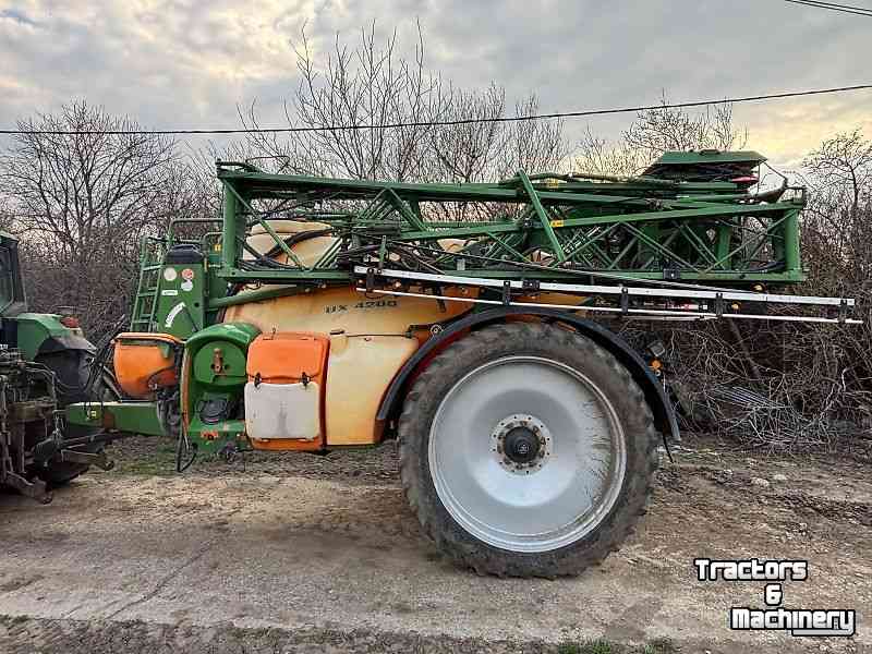Anhängefeldspritze Amazone UX 4200
