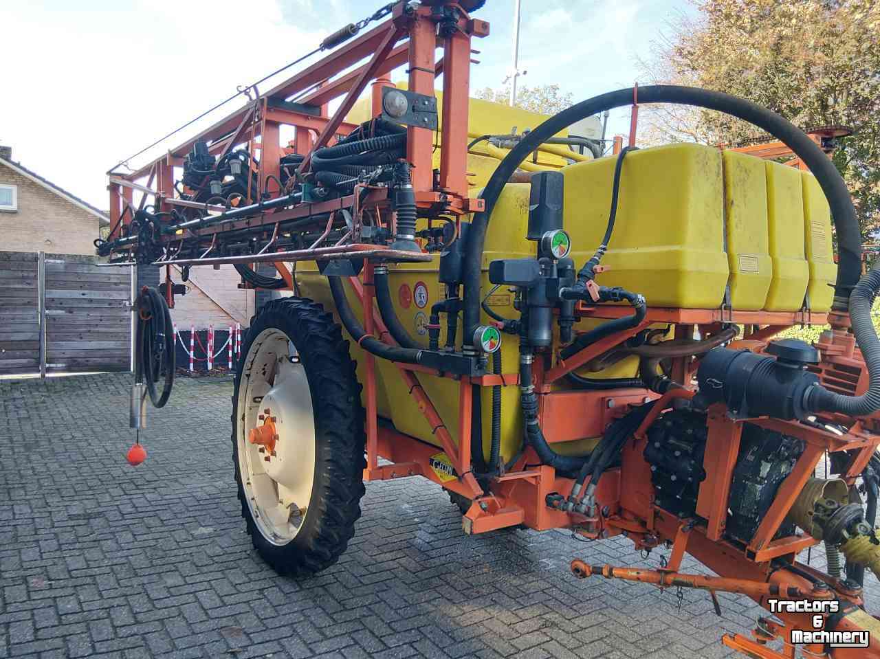 Feldspritze Douven Getrokken Veldspuit 27 meter met AirJet