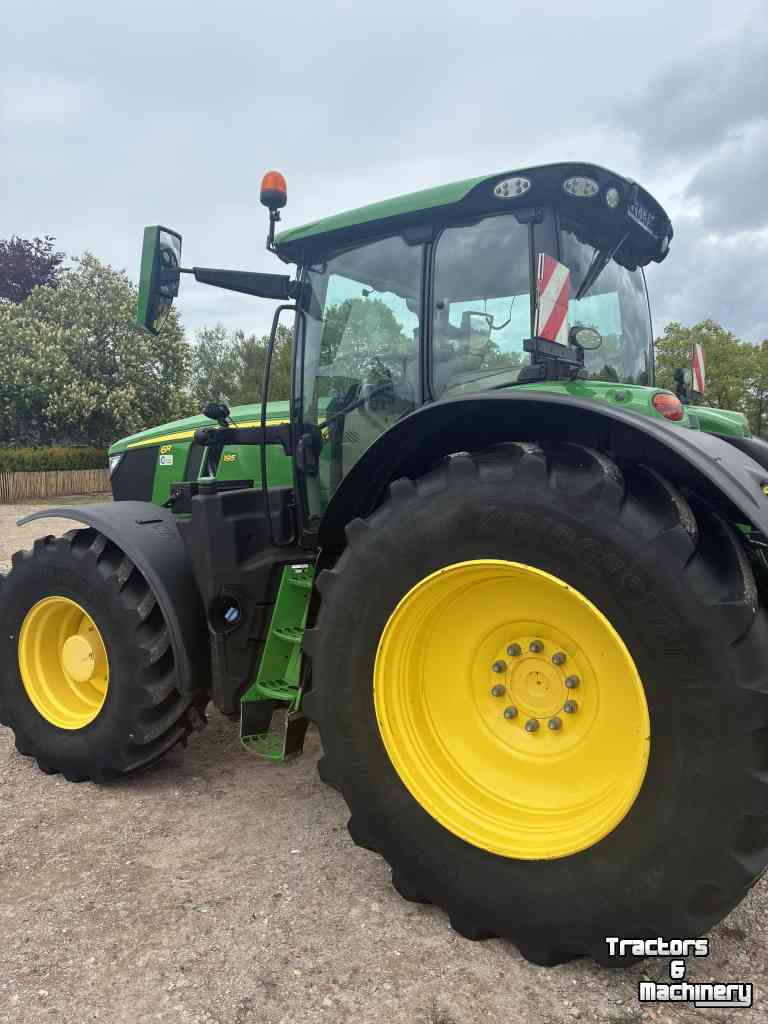 Schlepper / Traktor John Deere 6R 195