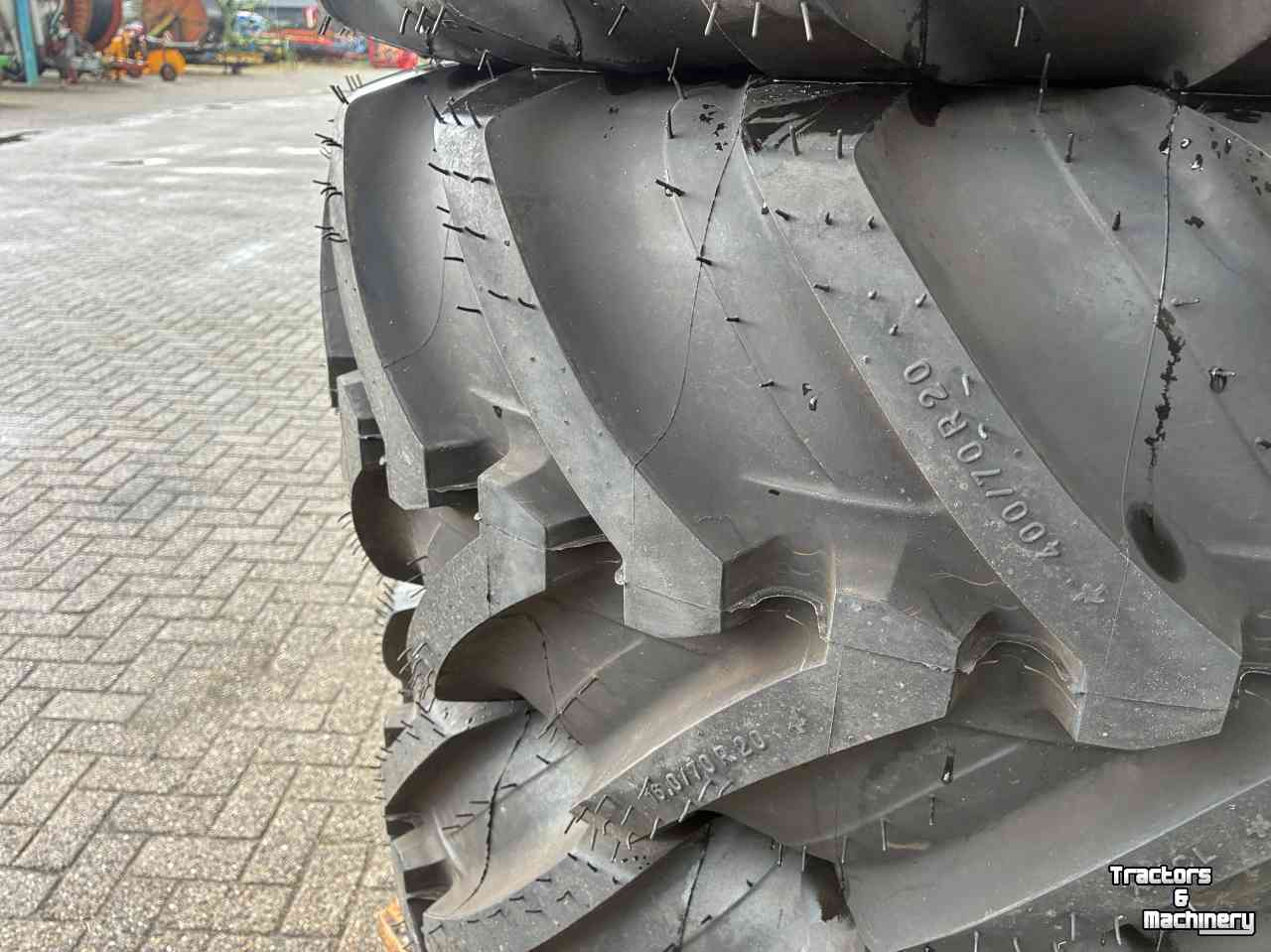 Räder, Reifen, Felgen & Distanzringe  Michelin 400/70R20 XMCL