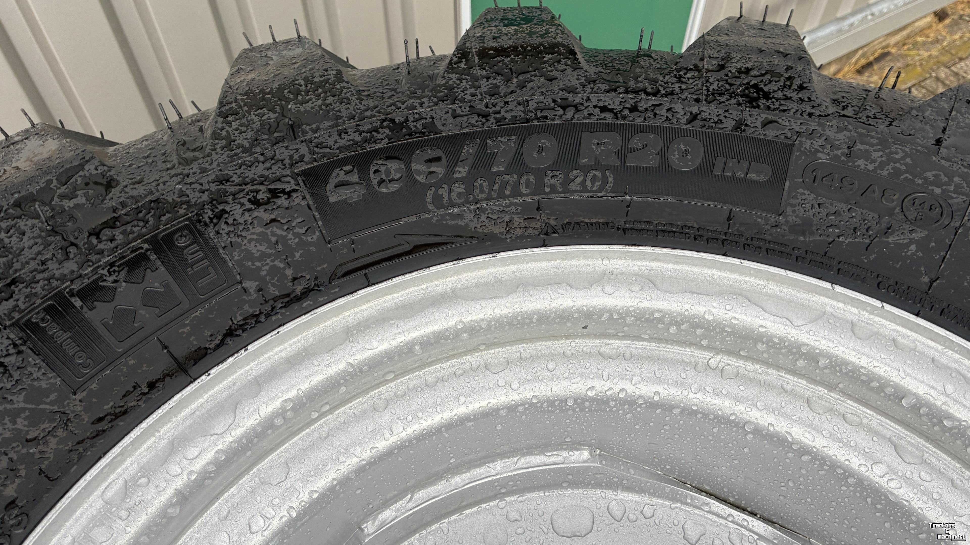 Räder, Reifen, Felgen & Distanzringe  Michelin 400/70R20 XMCL op 8 gats velg NIEUW