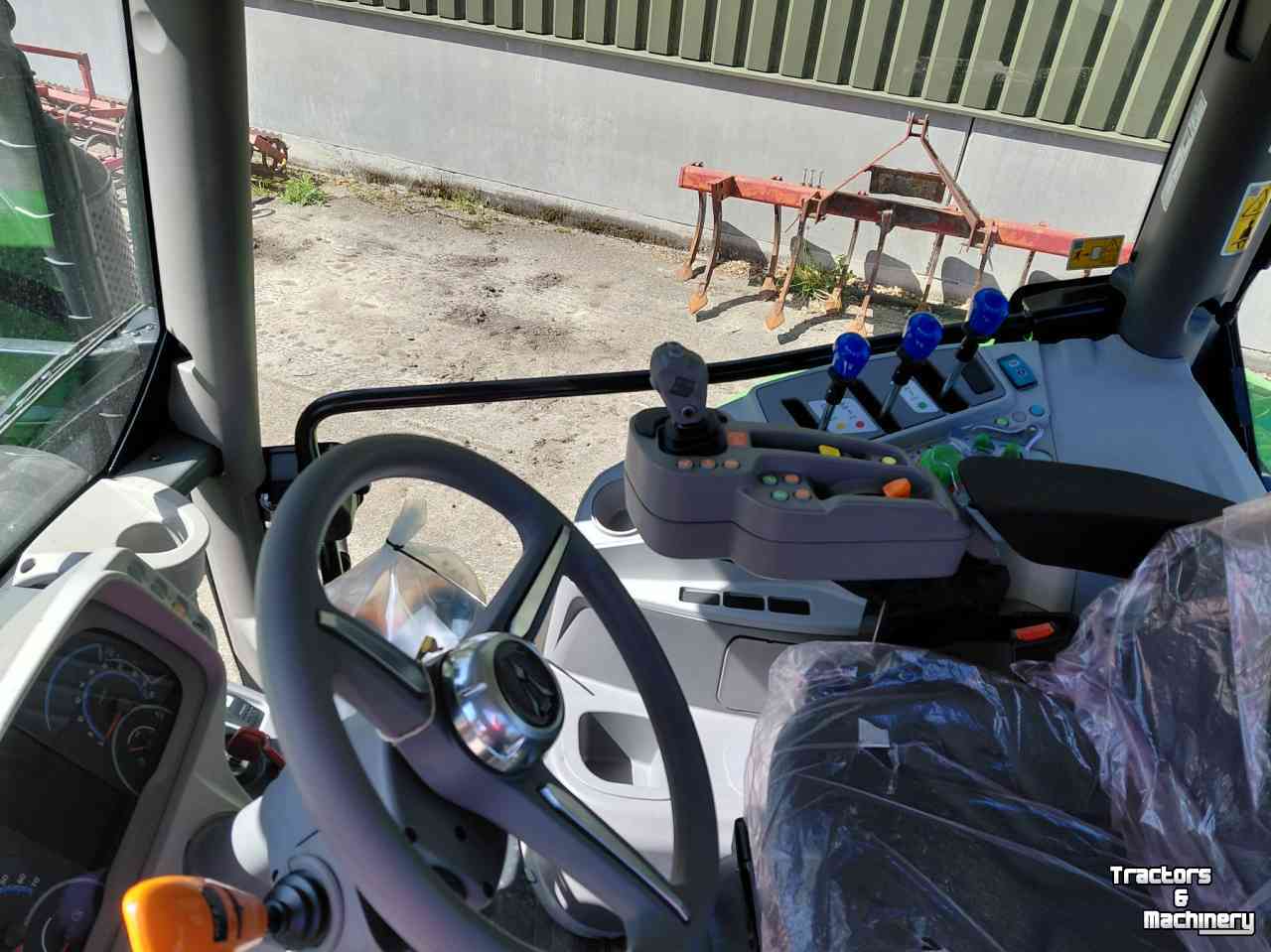 Schlepper / Traktor Deutz-Fahr 6115C