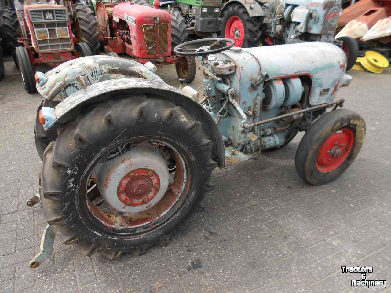 Obsttraktor Eicher es 202