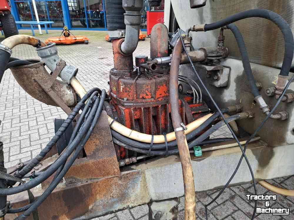 Gülletankwagen / Güllefässer BSA Mesttank