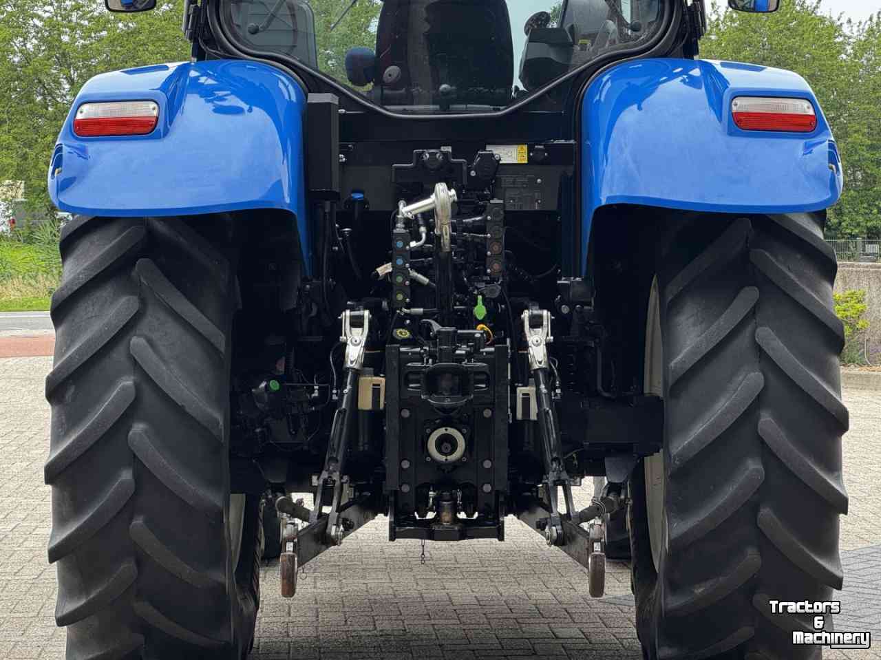 Schlepper / Traktor New Holland T6.155AC vario 40km Stage V  Fronthef vol geveerd 2091u