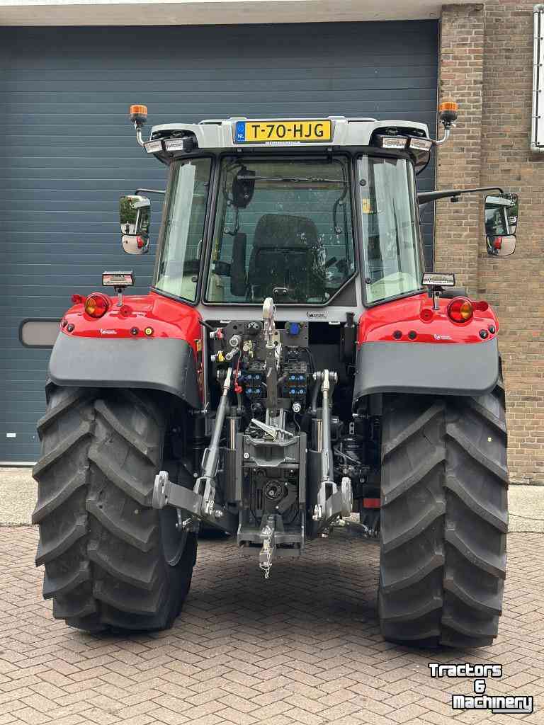 Schlepper / Traktor Massey Ferguson 5S.135 Dyna-6 Exclusive