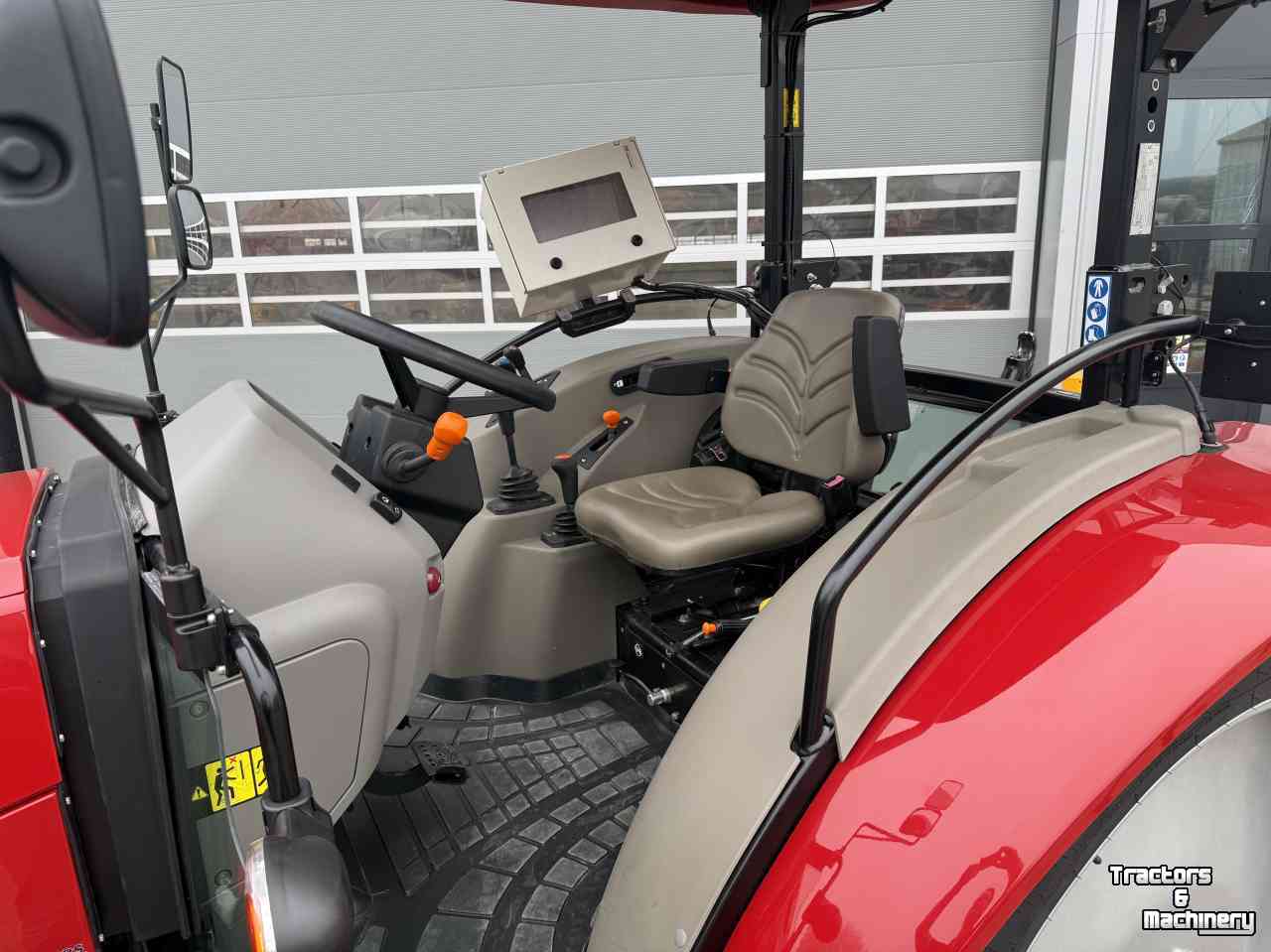 Schlepper / Traktor Case-IH Farmall 75a gps, kruip. Als nieuw!