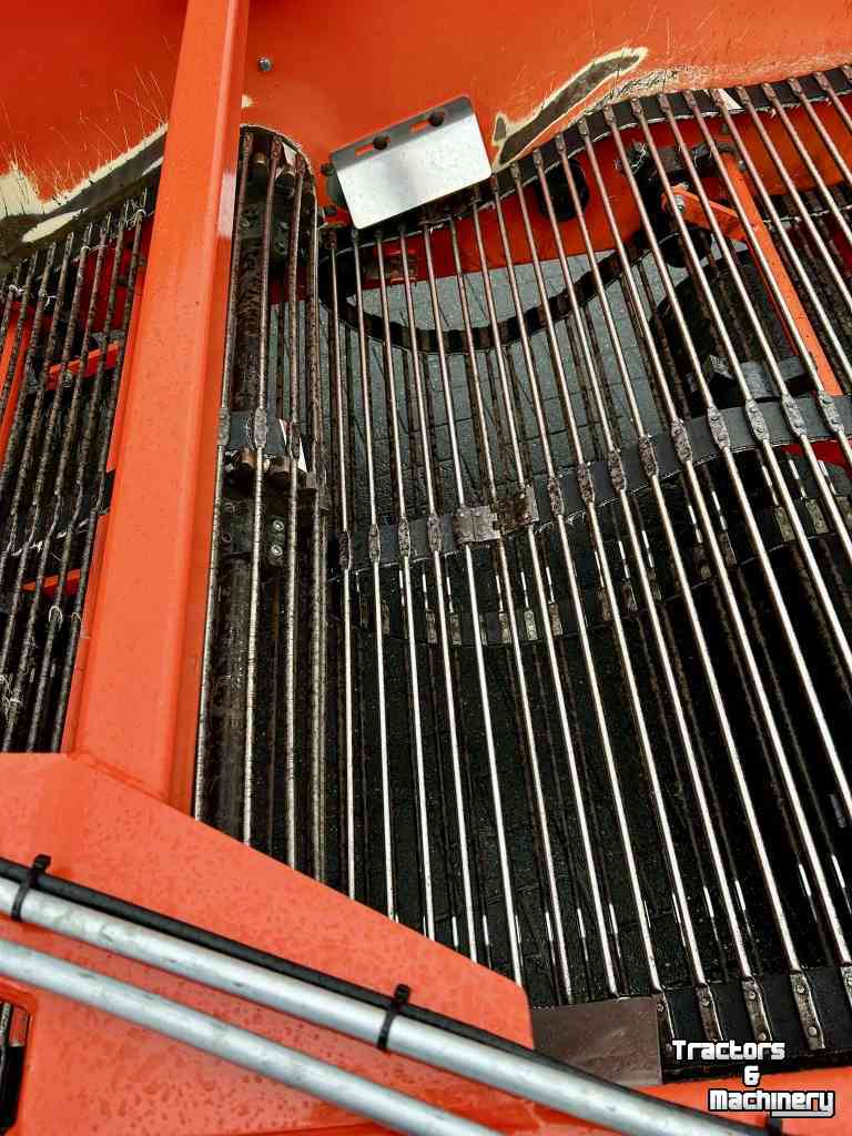 Zwiebelroder Holaras Uienrooiter UR 135 DB